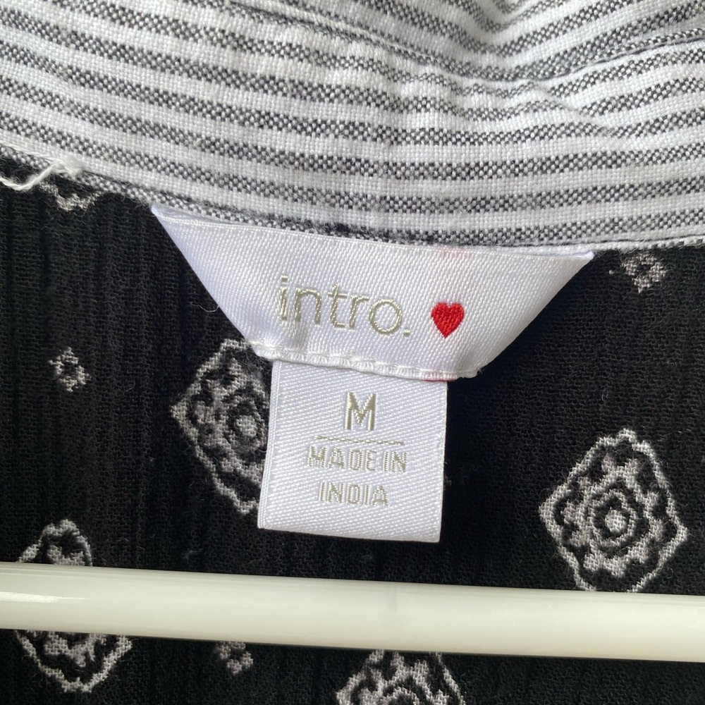 Intro Short Sleeve Blouse With Button & Collar, M - image 3